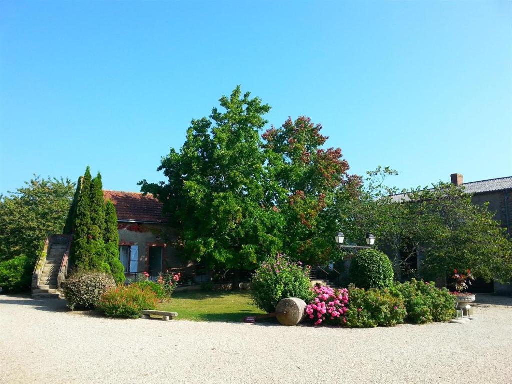 Chateau De La Galissonniere Le Pallet Екстериор снимка